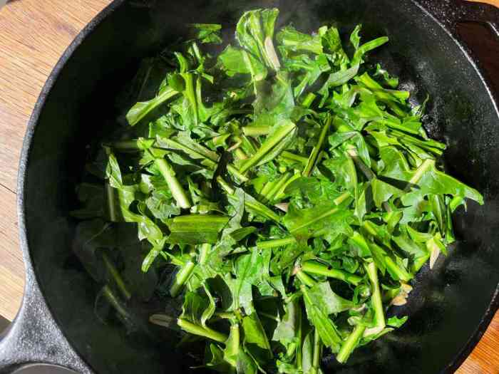 How to cook dandelion greens italian style