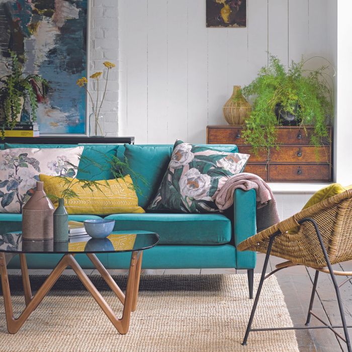 How to decor living room around green couch