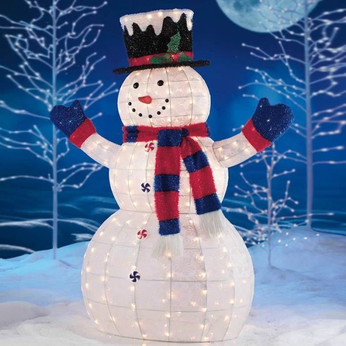 How to make a snowman decoration for outside